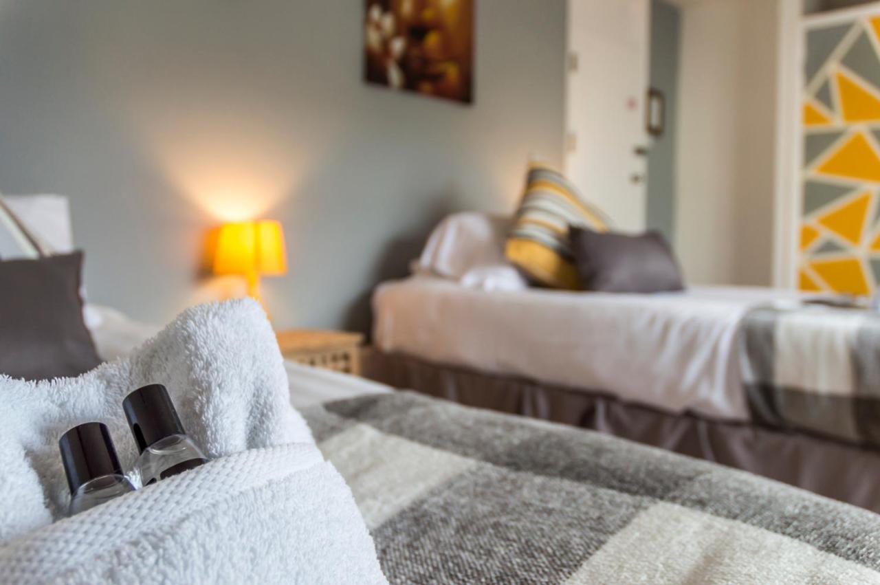 Parsonage Farm Inn Saint Florence ภายนอก รูปภาพ