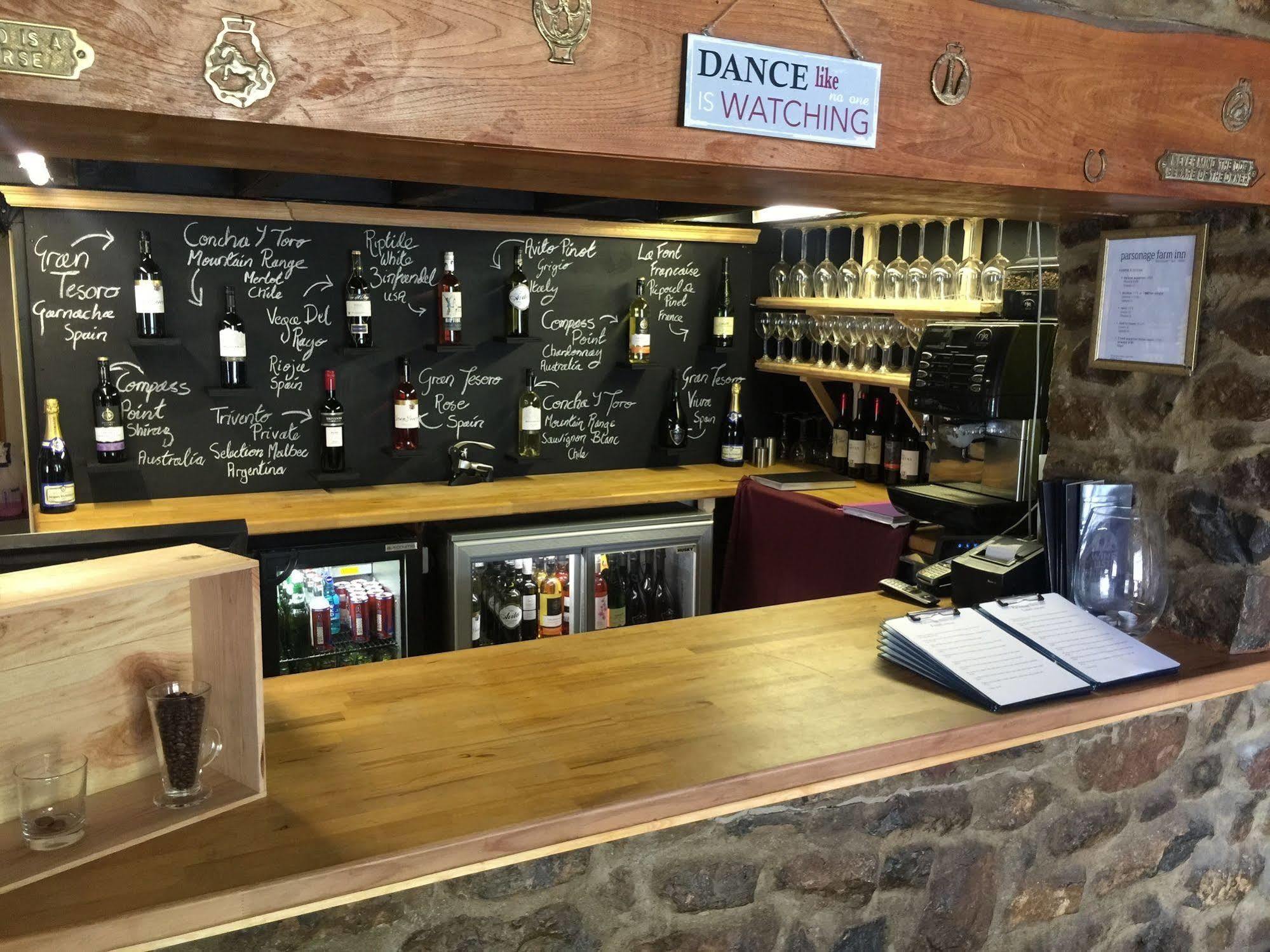 Parsonage Farm Inn Saint Florence ภายนอก รูปภาพ