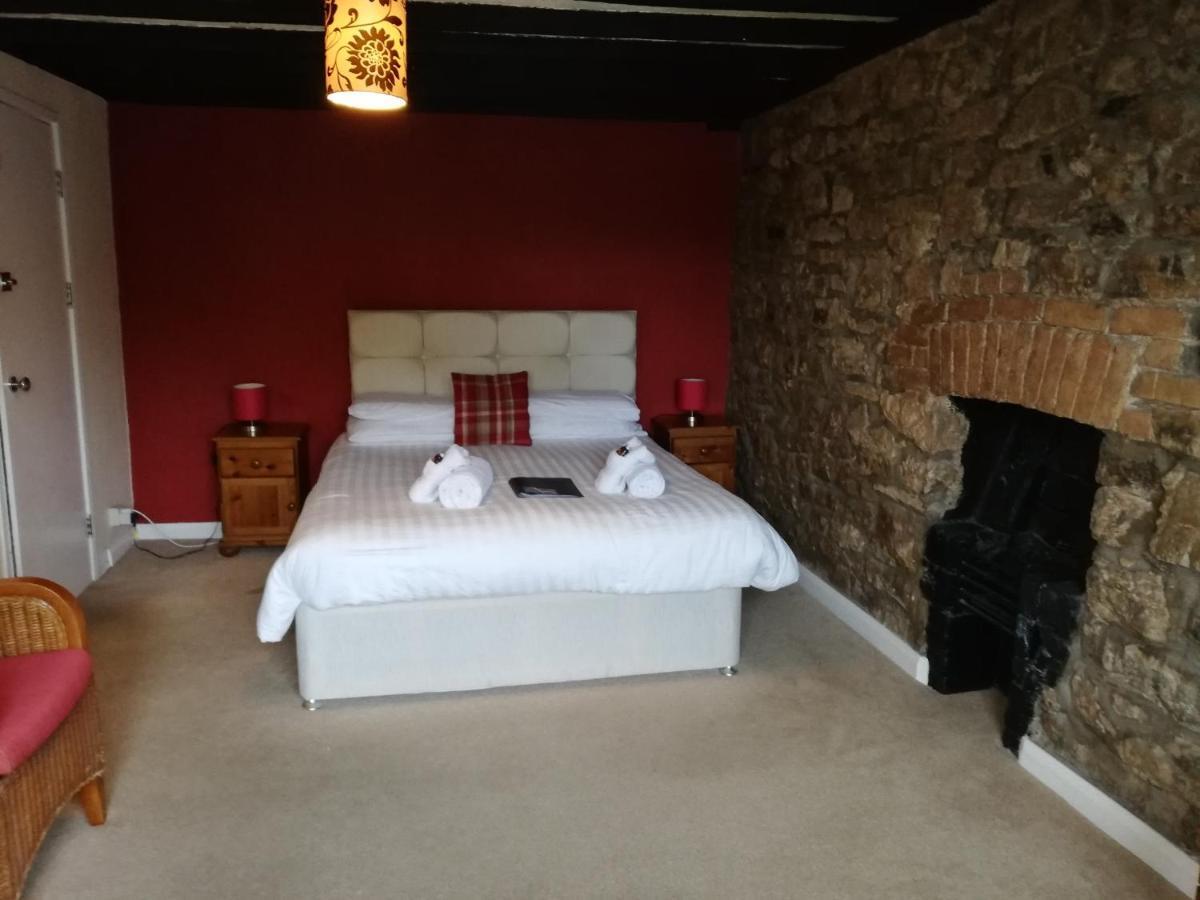 Parsonage Farm Inn Saint Florence ภายนอก รูปภาพ